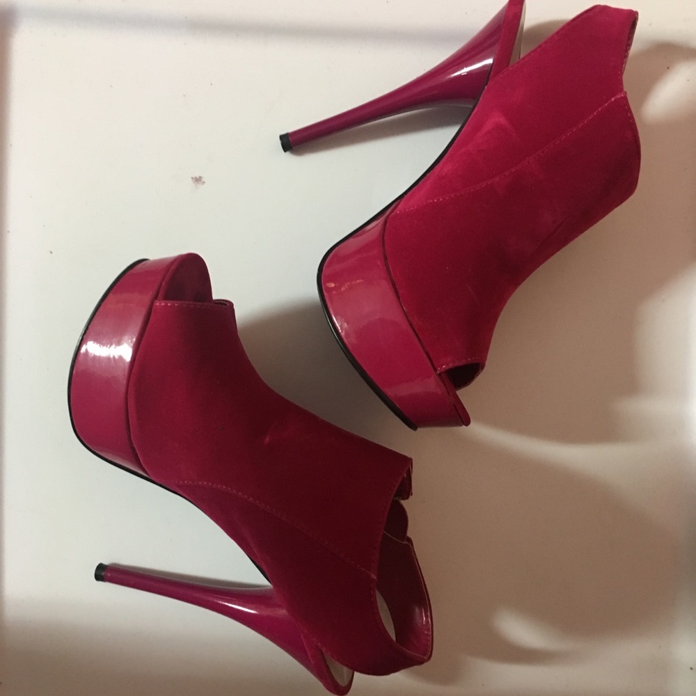 High heels ankle strap